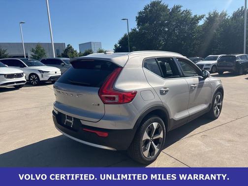 Silver Dawn Metallic 2025 Volvo XC40 B5 Plus Bright Theme