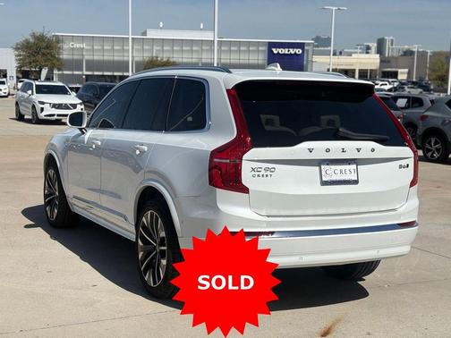 Crystal White Metallic 2023 Volvo XC90 B6 Plus 7-Seater