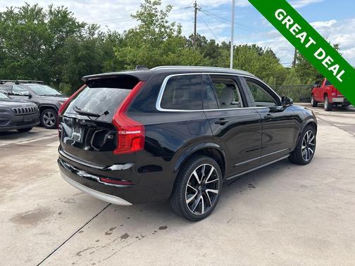 Onyx Black Metallic 2022 Volvo XC90 T6 Momentum