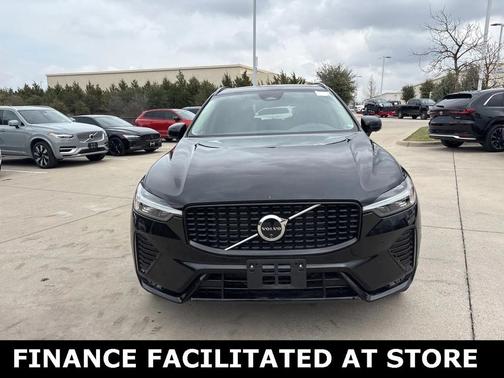 2025 Volvo XC60 B5 Plus