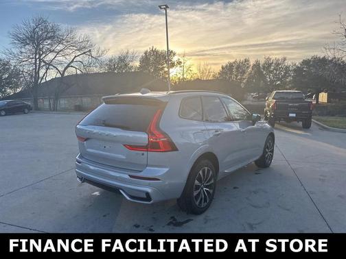 2025 Volvo XC60 B5 AWD