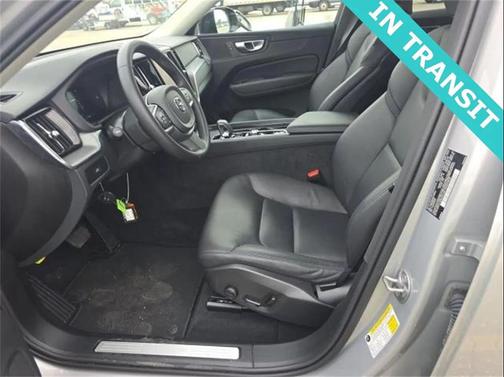2025 Volvo XC60 B5 AWD