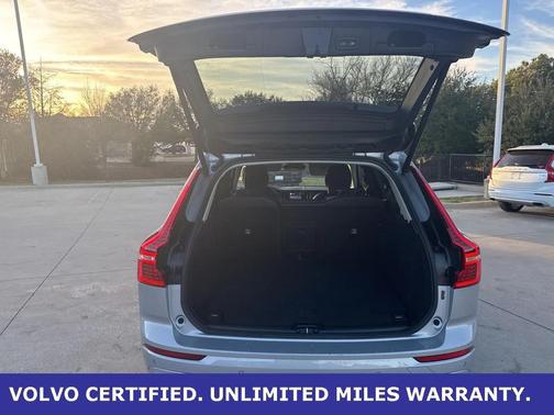 2025 Volvo XC60 B5 AWD