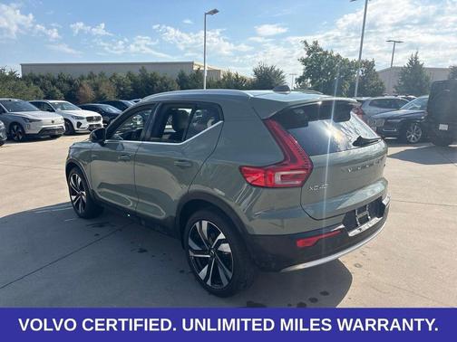 Sage Green Metallic 2023 Volvo XC40 B5 Plus Bright Theme