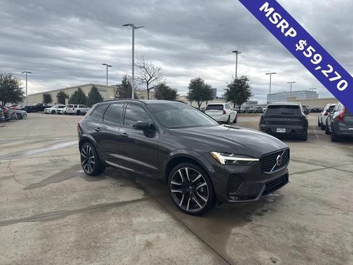 2024 Volvo XC60 B5 Ultimate Dark Theme