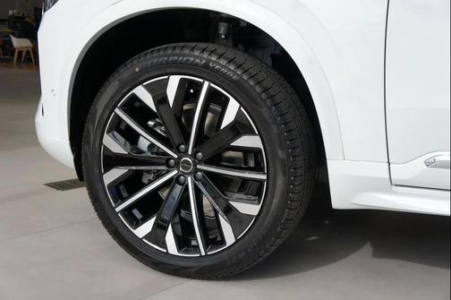 2025 Volvo XC90 B6 (2025.5) Plus 7-Seater