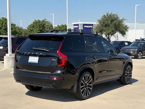 2026 Volvo XC90 B6 Ultra Dark Theme 7-Seater