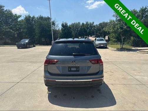 Platinum Gray Metallic 2022 Volkswagen Tiguan 2.0T S