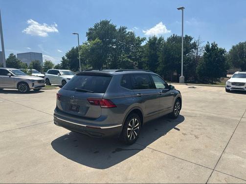 Gray 2022 Volkswagen Tiguan 2.0T S
