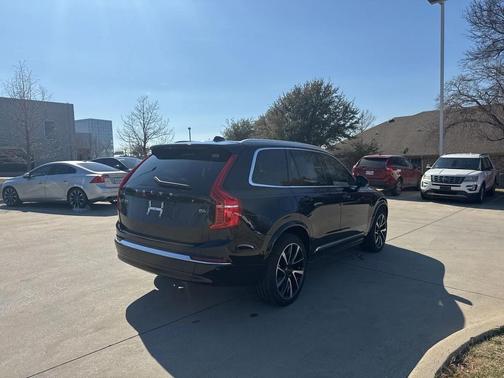2023 Volvo XC90 B6 Plus 6-Seater