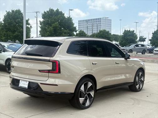 2025 Volvo EX90 Twin Motor Performance Plus 7-Seater
