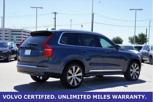2025 Volvo XC90 B6 Plus 7-Seater