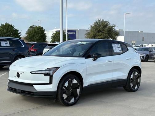 2026 Volvo EX30 Twin Motor Plus