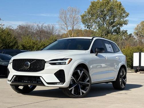 2026 Volvo XC60 B5 Ultra