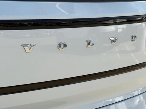 2026 Volvo EX30 Twin Motor Ultra