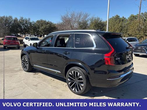 2025 Volvo XC90 B6 Plus 7-Seater