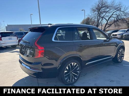 2025 Volvo XC90 B6 Plus 7-Seater