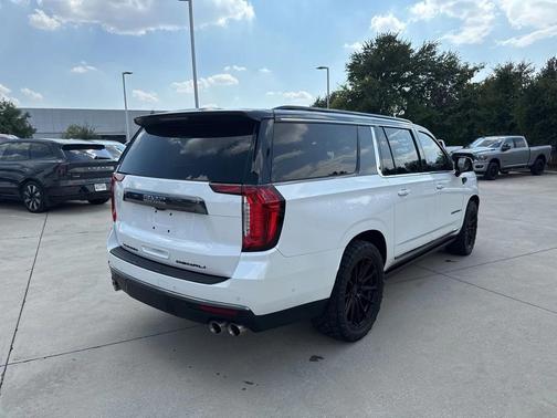 2023 GMC Yukon XL Denali Ultimate