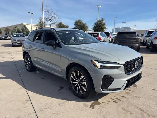 2025 Volvo XC60 B5 AWD