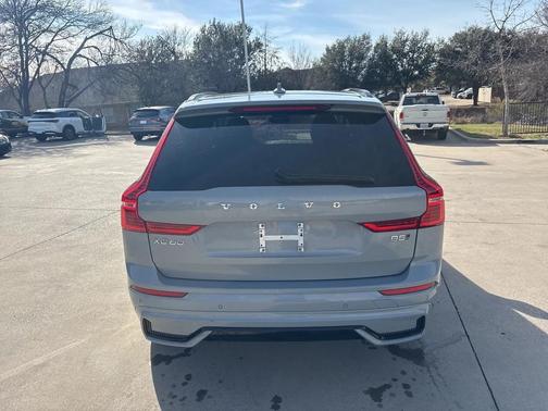 2025 Volvo XC60 B5 AWD