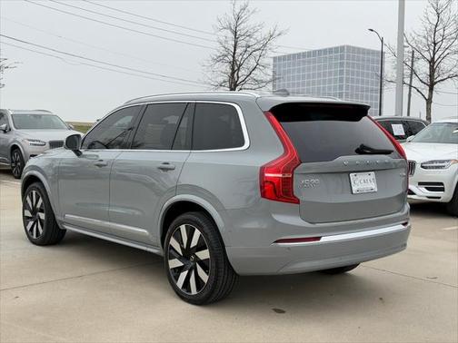 2025 Volvo XC90 Plug-In Hybrid T8 Plus 7-Seater