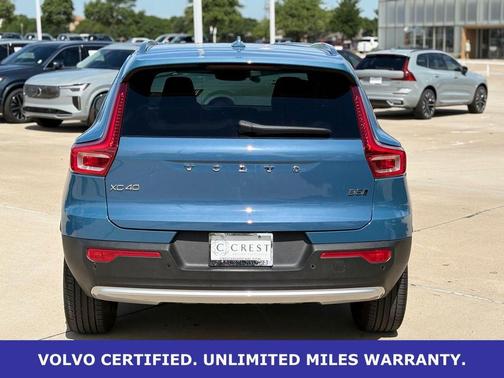 Fjord Blue Metallic 2025 Volvo XC40 B5 Plus Bright Theme