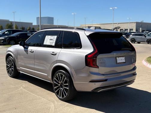 2026 Volvo XC90 B6 Ultra Dark Theme 7-Seater