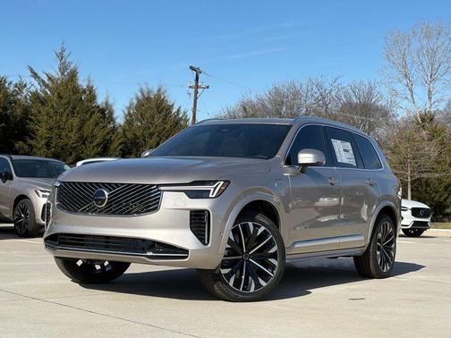 Bright Dusk 2026 Volvo XC90 Plug-In Hybrid T8 Plus 7-Seater