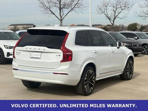 2023 Volvo XC90 Plus
