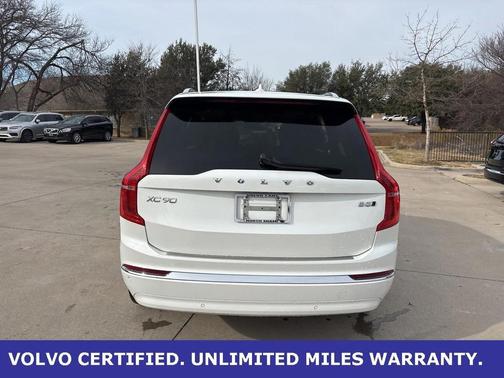 2023 Volvo XC90 Plus