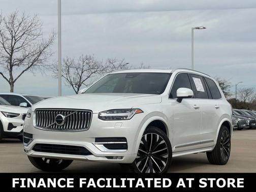 2023 Volvo XC90 Plus