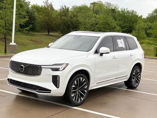 Crystal White 2026 Volvo XC90 B6 Plus 7-Seater