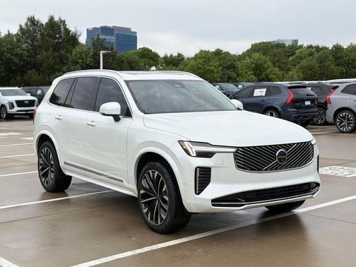 Crystal White 2026 Volvo XC90 B6 Plus 7-Seater