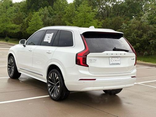 Crystal White 2026 Volvo XC90 B6 Plus 7-Seater