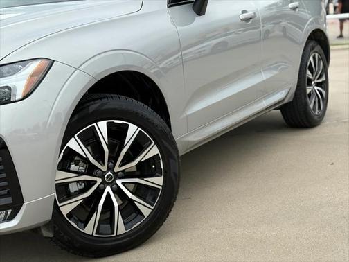 2025 Volvo XC60 B5 Core