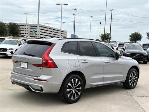 2025 Volvo XC60 B5 Core