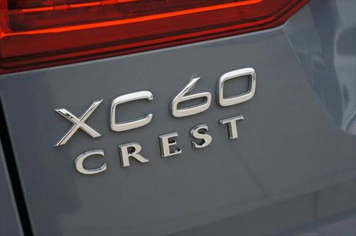 2022 Volvo XC60 B6 Inscription