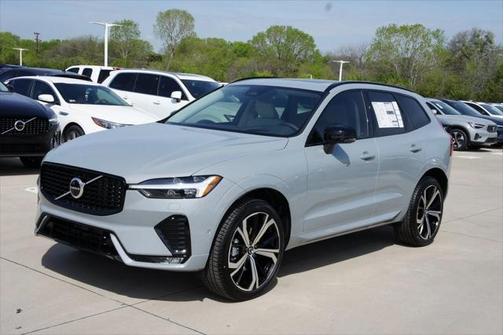 2025 Volvo XC60 B5 Ultra