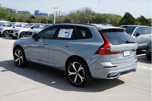 2025 Volvo XC60 B5 Ultra