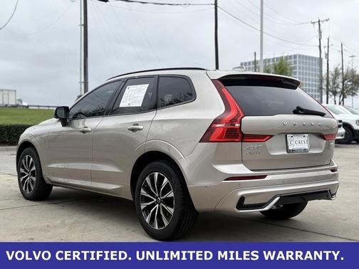 2025 Volvo XC60 B5 Plus