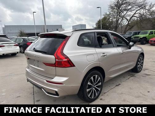 2025 Volvo XC60 B5 Plus