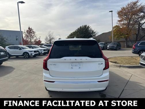 2025 Volvo XC90 B6 Plus 7-Seater