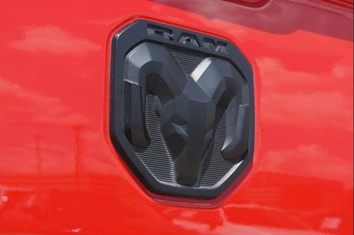 2024 RAM 2500 Big Horn Night Edition Level 2