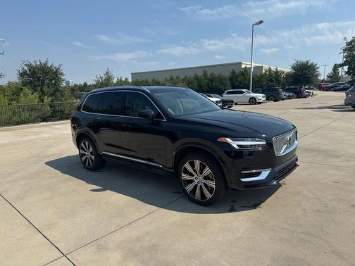 2025 Volvo XC90 Plug-In Hybrid T8 Plus