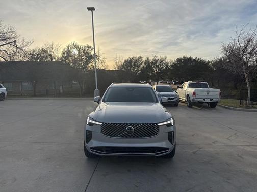 2025 Volvo XC90 B6 Plus 7-Seater