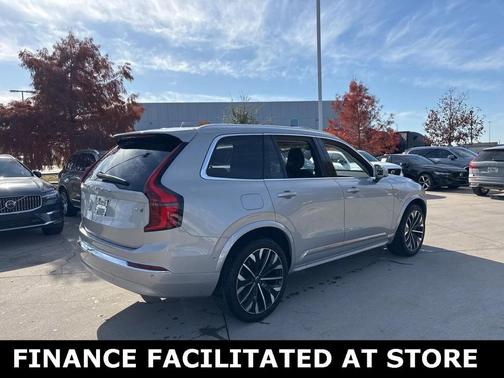 2025 Volvo XC90 B6 Plus 7-Seater