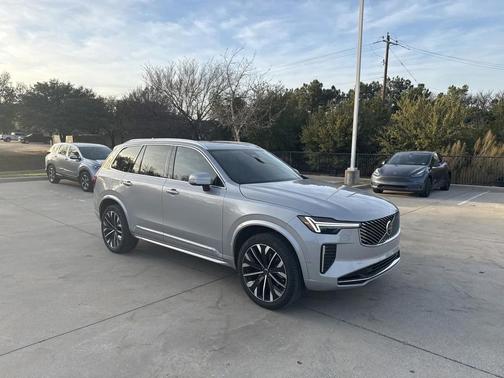 2025 Volvo XC90 B6 Plus 7-Seater