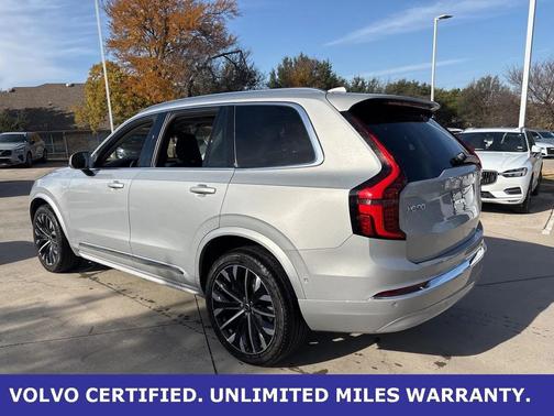 2025 Volvo XC90 B6 Plus 7-Seater