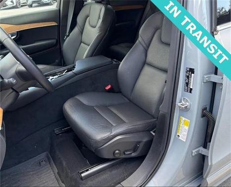 2024 Volvo XC90 B6 Plus Bright Theme 7-Seater