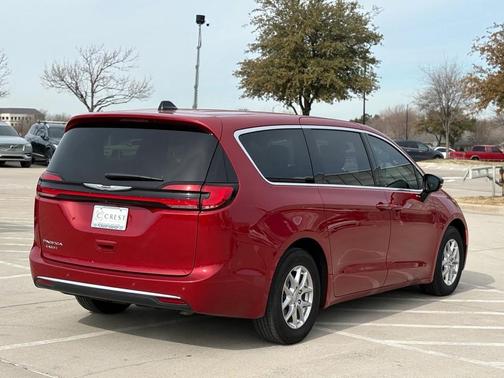 2025 Chrysler Pacifica L